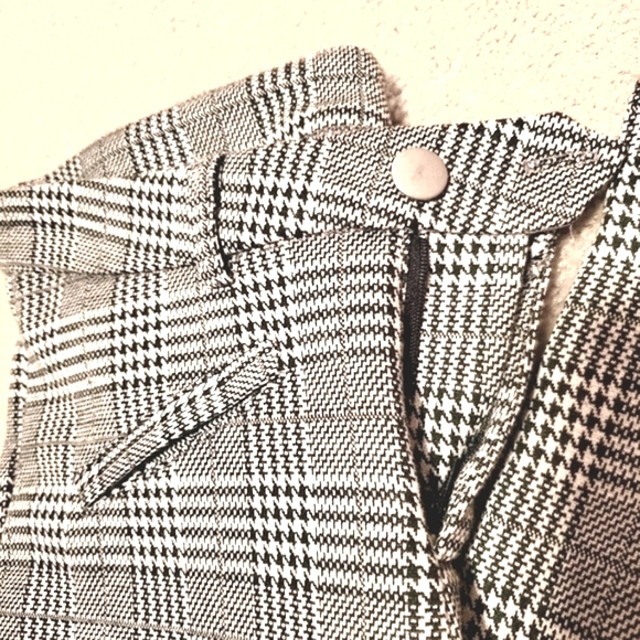 NEW MOTION GINGHAM PLAID PANTS STRAIGHT LEG HIGH RISE BLACK WHITE WOMENS SIZE 3 - Picture 5 of 12